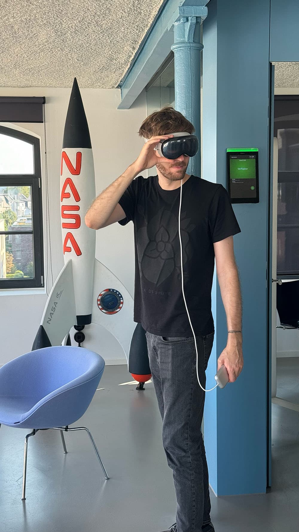 Aljoscha mit Apple Vision Pro